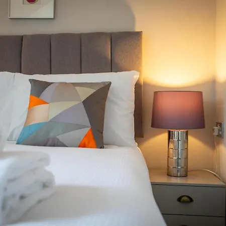 Dewsbury Court Σπίτι διακοπών *