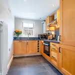 Dewsbury Court