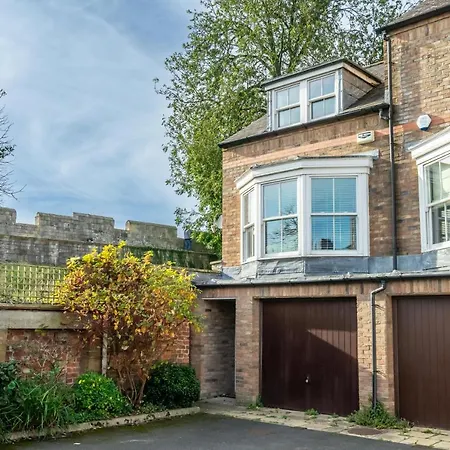 Dewsbury Court *